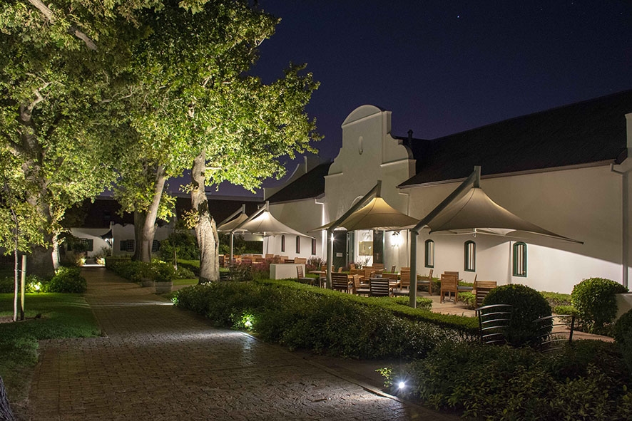 You are currently viewing New Year’s Eve dinner at Steenberg’s vibrant Tryn Restaurant